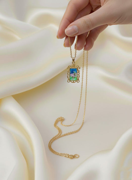 Golden Velora Locket